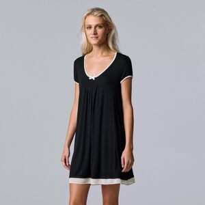 NWOT Women’s  Simply Vera Vera Wang Basic Luxury Sleepshirt Black Size L